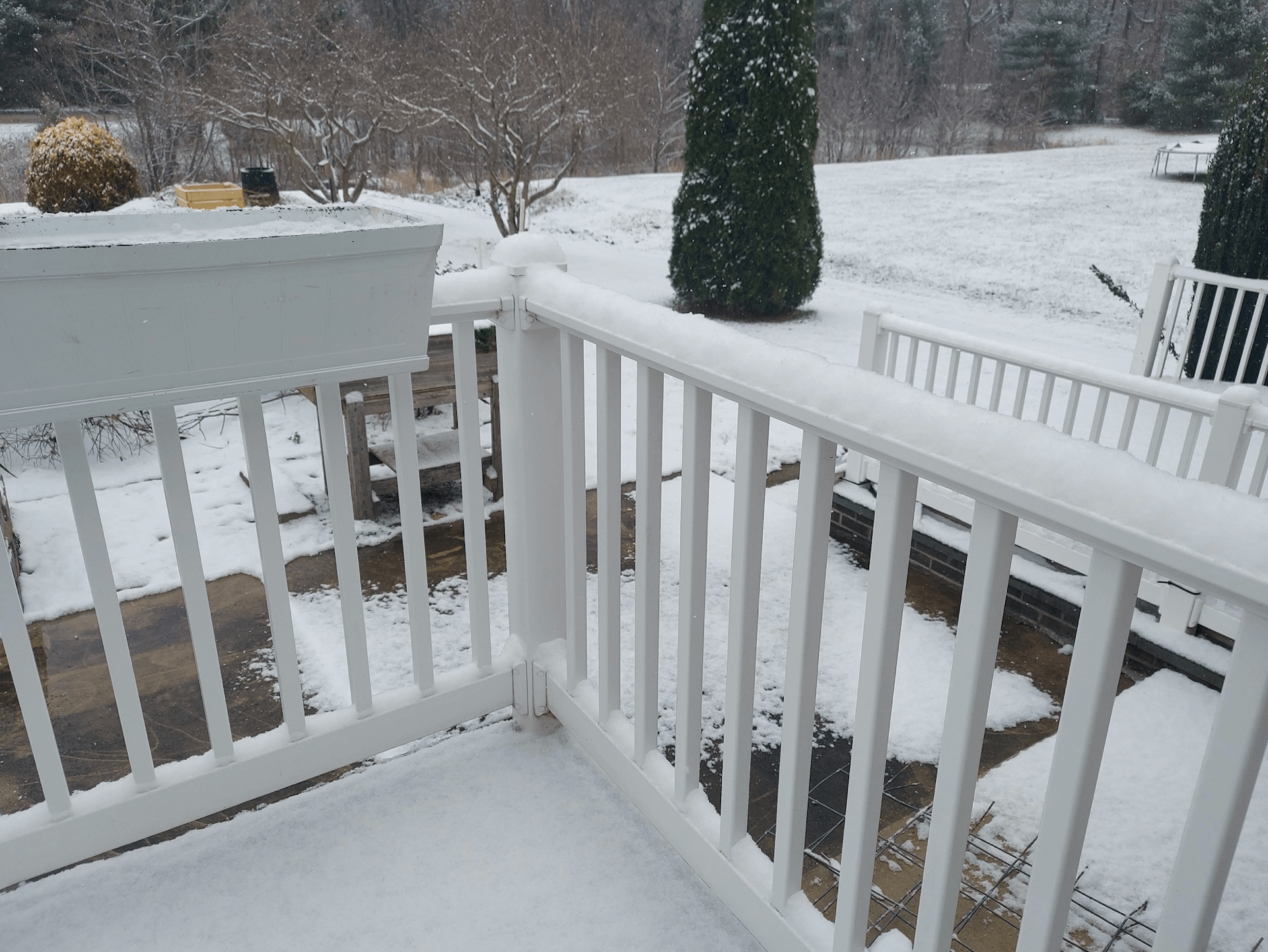 A short written description about the image. Good for accessibility, AL machine learning and search engine optimisation.